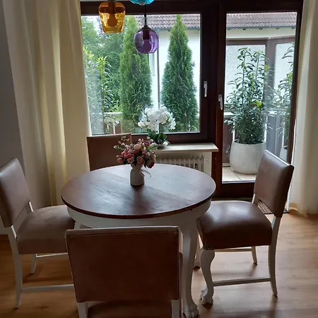 Appartamento 3 Zi-wohnung In Idyllischer Lage